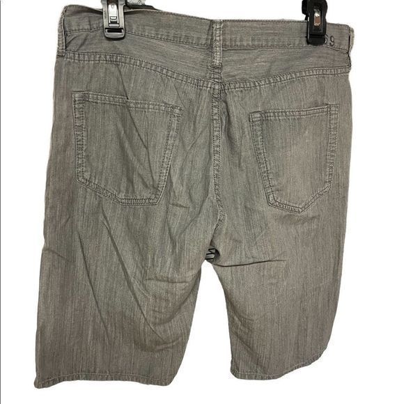 Womens‎ Gap 1969 size 32 gray shorts - Picture 2 of 5